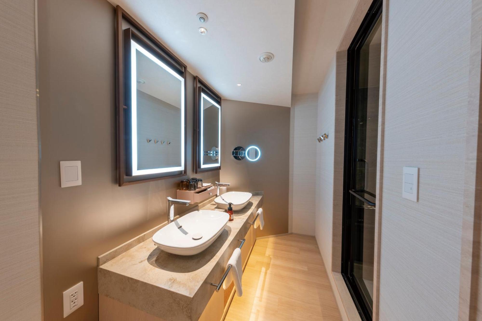 Hotel Springs Makuhari Premier Chiba Eksteriør billede
